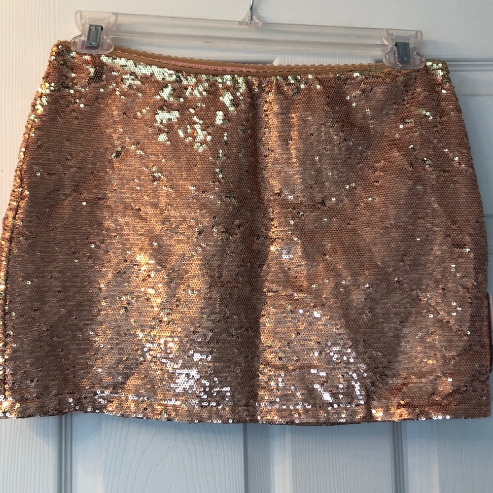 Forever 21 Sequin skirt size medium